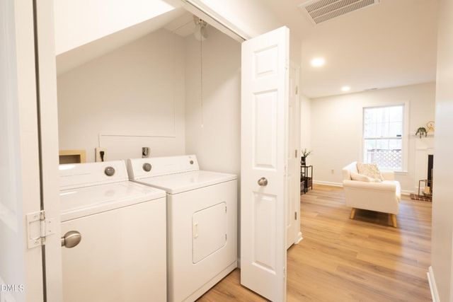 136 Lake Hollow Circle, Cary, NC 27513