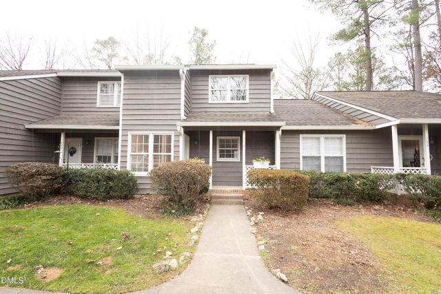 136 Lake Hollow Circle, Cary, NC 27513