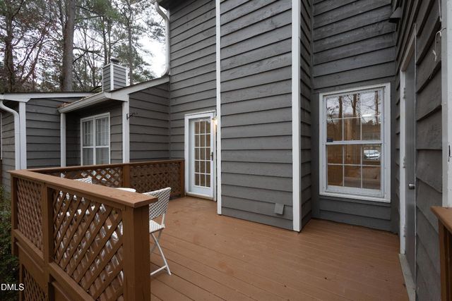 136 Lake Hollow Circle, Cary, NC 27513