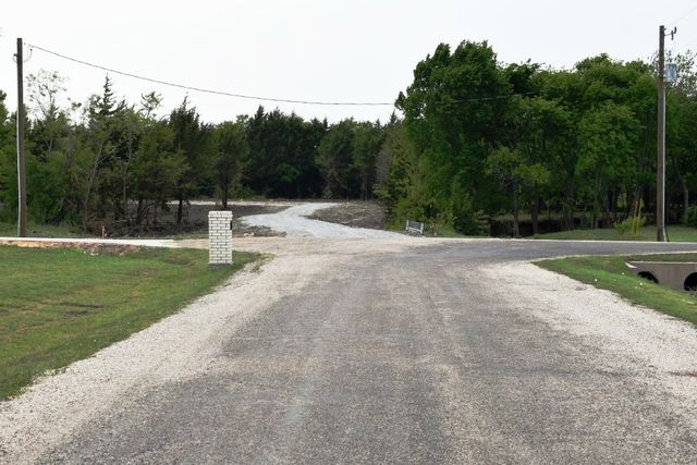 730 Cheyenne Trail, Trenton, TX 75490