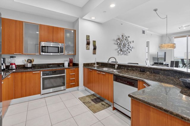 2640 Lake Shore Drive 2608, Riviera Beach, FL 33404