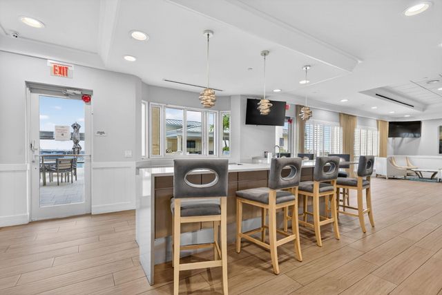 2640 Lake Shore Drive 2608, Riviera Beach, FL 33404