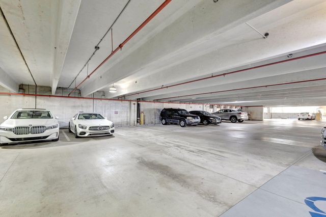 2640 Lake Shore Drive 2608, Riviera Beach, FL 33404