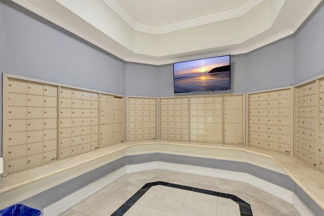 2640 Lake Shore Drive 2608, Riviera Beach, FL 33404