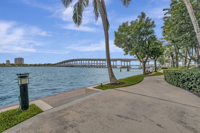 2640 Lake Shore Drive 2608, Riviera Beach, FL 33404