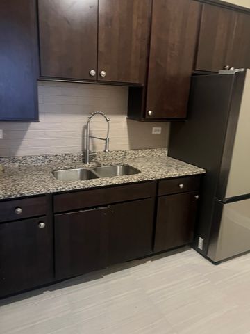 6525 S Vernon Avenue 1, Chicago, IL 60637