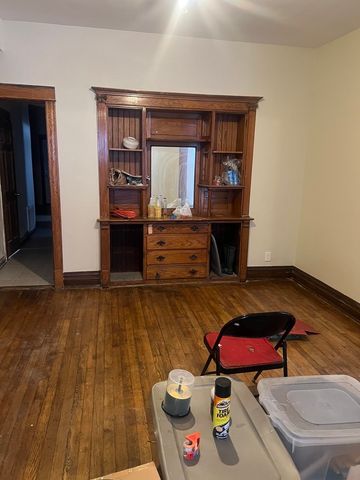 6525 S Vernon Avenue 1, Chicago, IL 60637