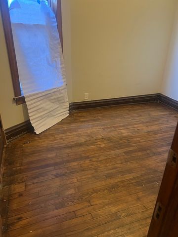 6525 S Vernon Avenue 1, Chicago, IL 60637