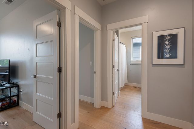 20671 SE Cougar Peak Drive, Bend, OR 97702
