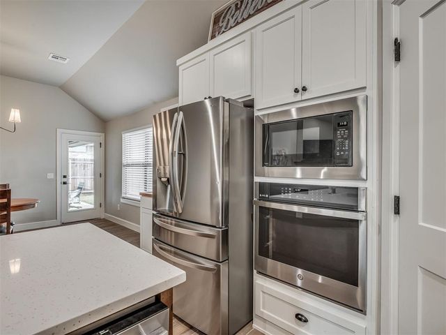 3017 Hollow Crest Lane, Norman, OK 73071