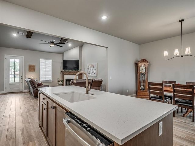 3017 Hollow Crest Lane, Norman, OK 73071