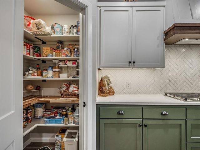 3017 Hollow Crest Lane, Norman, OK 73071