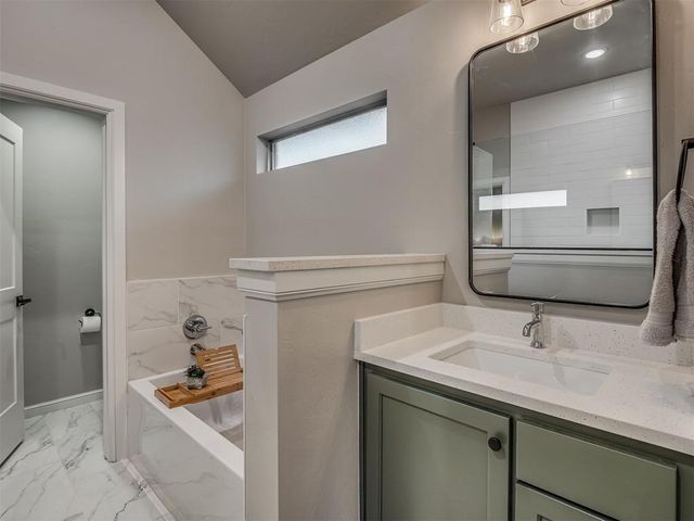 3017 Hollow Crest Lane, Norman, OK 73071