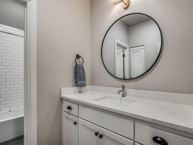 3017 Hollow Crest Lane, Norman, OK 73071