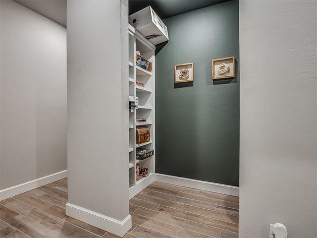 3017 Hollow Crest Lane, Norman, OK 73071