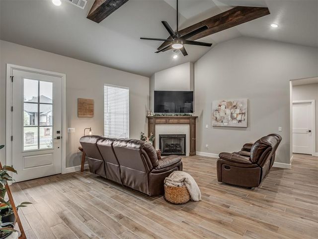 3017 Hollow Crest Lane, Norman, OK 73071
