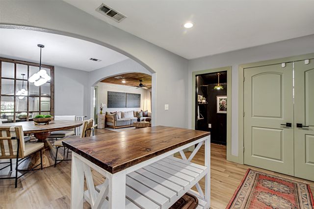 4305 Southwest Boulevard, Fort Worth, TX 76116