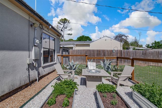 4305 Southwest Boulevard, Fort Worth, TX 76116