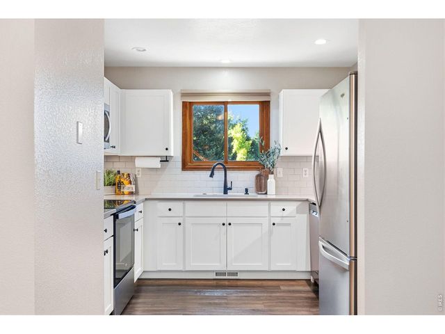 3318 Sun Disk Ct, Fort Collins, CO 80526