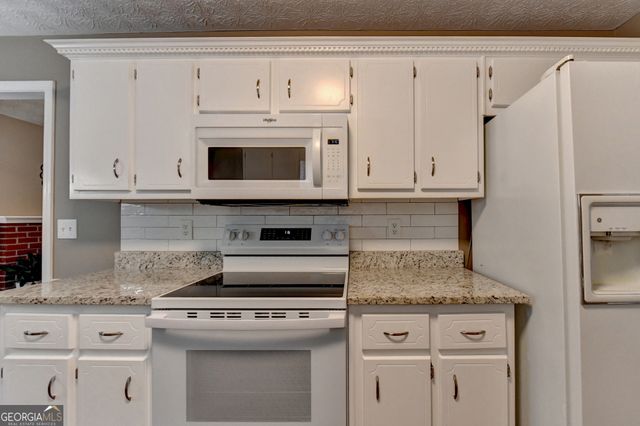 2309 La Maison Court, Lawrenceville, GA 30043