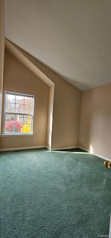 322 Lake Meadow Drive, Waterford, MI 48327