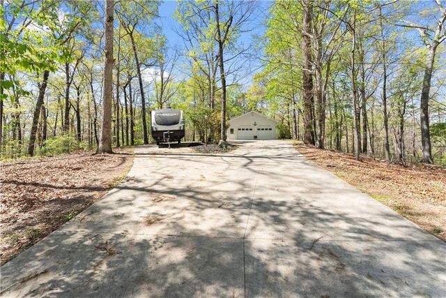 5515 Holly Hill Drive, Gainesville, GA 30506