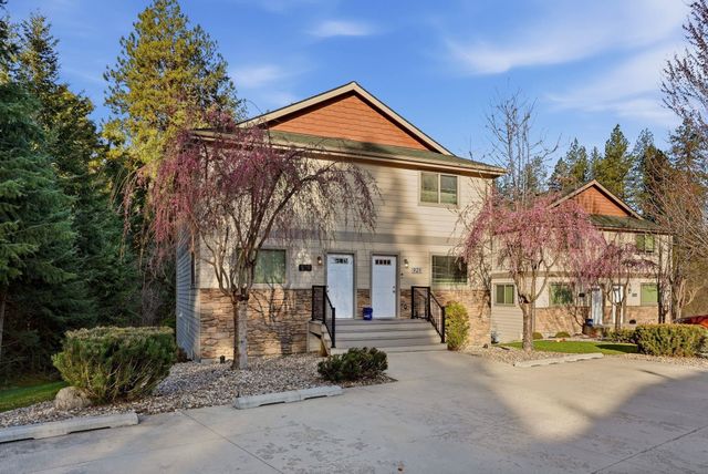 915 W Pirate Ln, Spokane, WA 99218