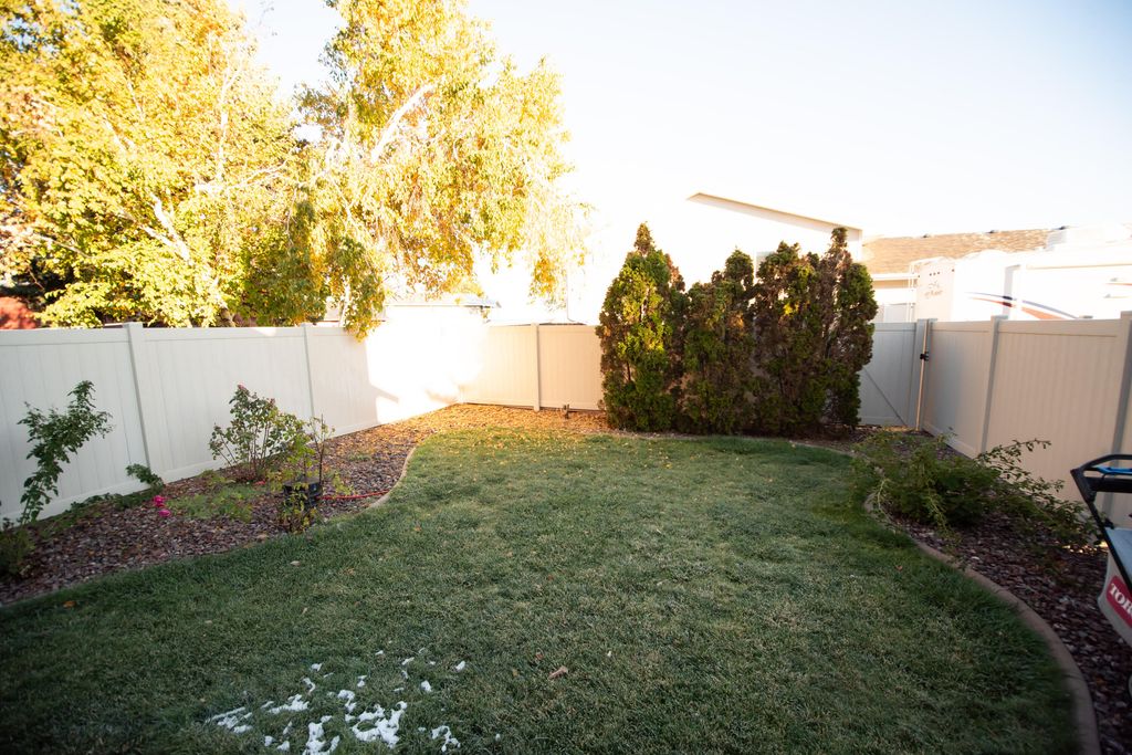 1323 11th ST # 5, Havre, MT 59501 photo 4