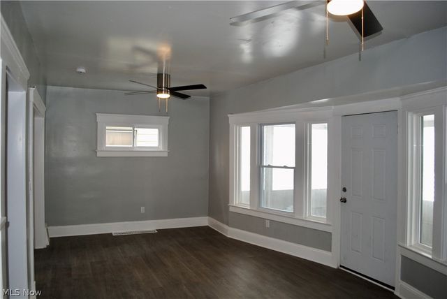 15208 Elderwood Avenue, Cleveland, OH 44112