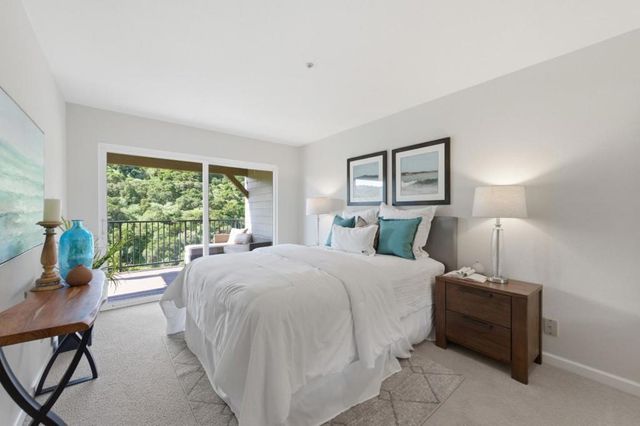 1040 Continentals Way 14, Belmont, CA 94002