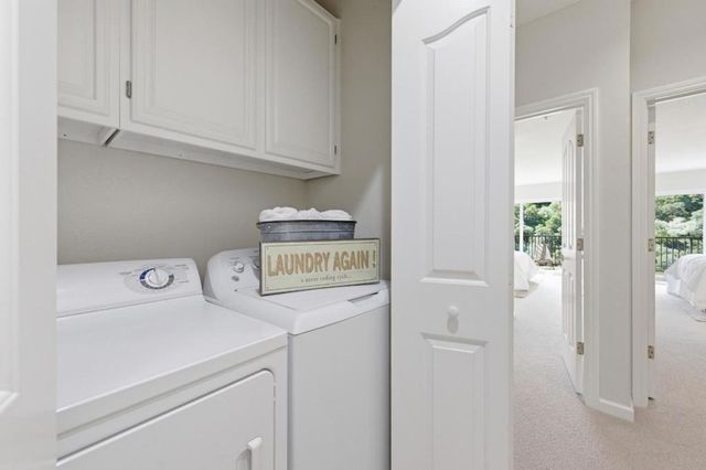 1040 Continentals Way 14, Belmont, CA 94002