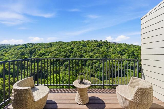 1040 Continentals Way 14, Belmont, CA 94002