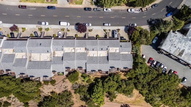 1040 Continentals Way 14, Belmont, CA 94002