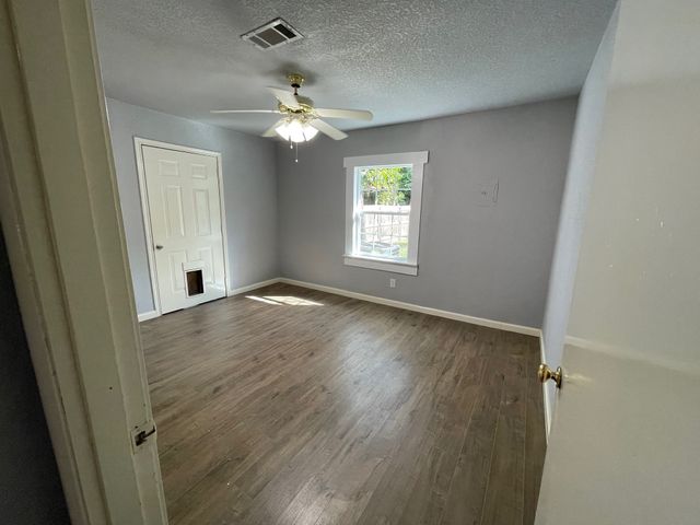 5513 Santa Barbara Avenue, Fort Worth, TX 76114