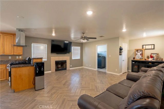 37551 E 29th Street East, Palmdale, CA 93550