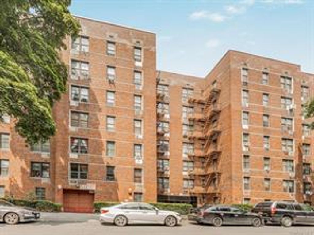 2165 Matthews Avenue 2G, Bronx, NY 10462