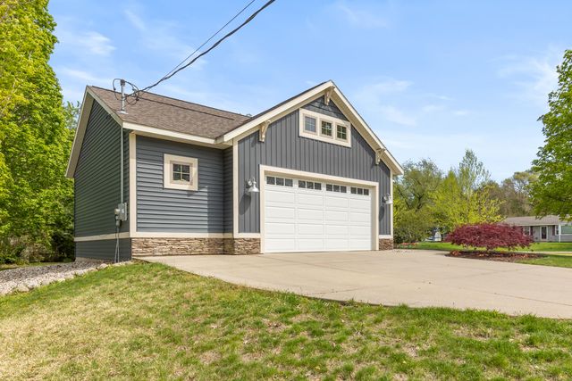 8242 Hearthway Avenue, Georgetown Twp, MI 49428