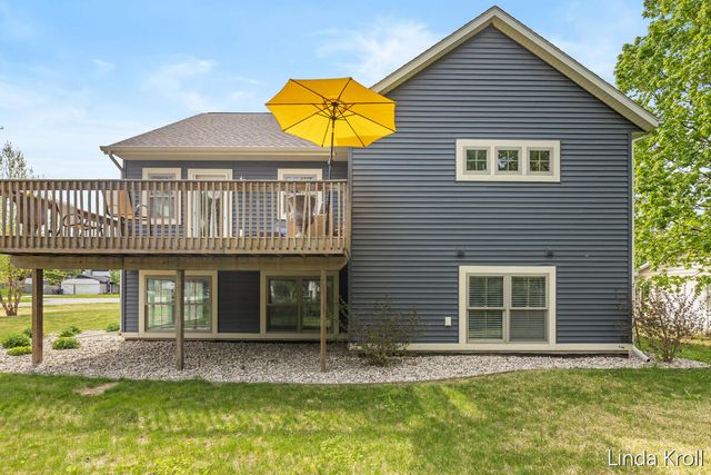 8242 Hearthway Avenue, Georgetown Twp, MI 49428