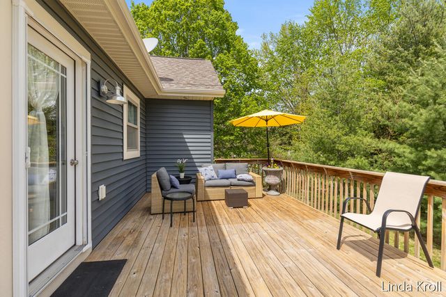8242 Hearthway Avenue, Georgetown Twp, MI 49428