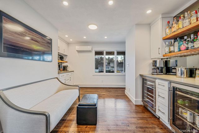 11 Chivalry Lane, Nesconset, NY 11767