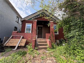 5403 Helen Avenue, St Louis, MO 63136