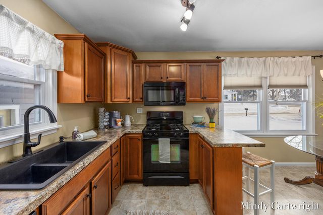 181 S Park Street, Cedar Springs, MI 49319