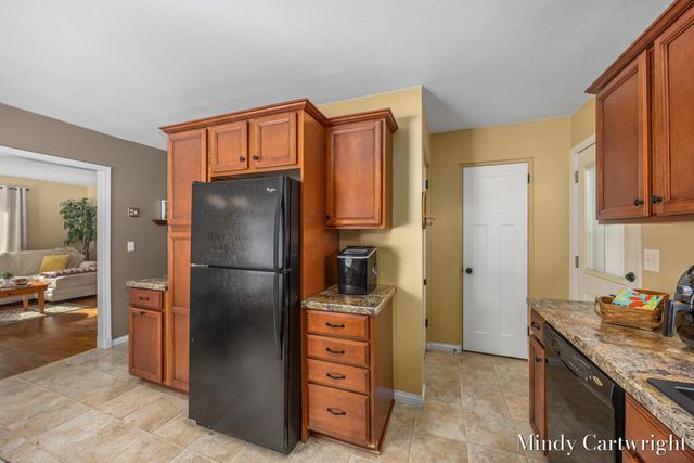 181 S Park Street, Cedar Springs, MI 49319