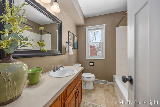 181 S Park Street, Cedar Springs, MI 49319