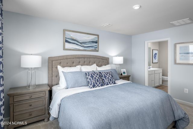 2069 Lewis Creek Circle NE, Winnabow, NC 28479