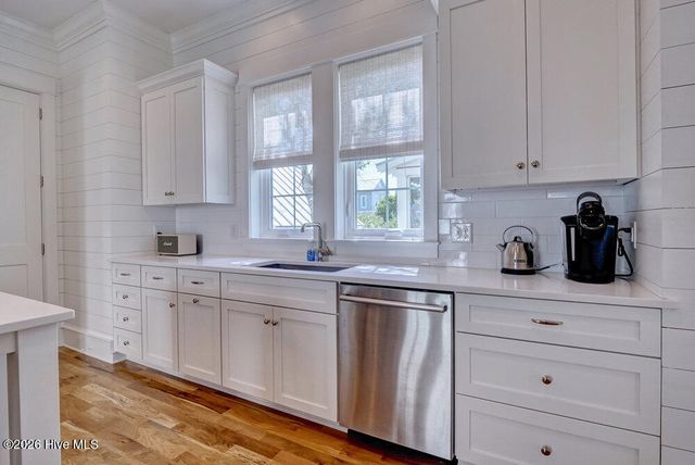 215 Writers Way, Southport, NC 28461