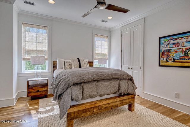 215 Writers Way, Southport, NC 28461