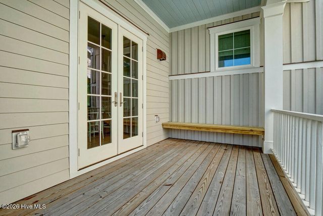 215 Writers Way, Southport, NC 28461