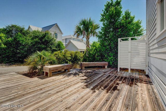 215 Writers Way, Southport, NC 28461