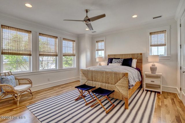 215 Writers Way, Southport, NC 28461